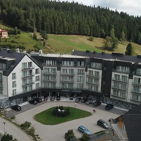 Czarna Gora 216 *